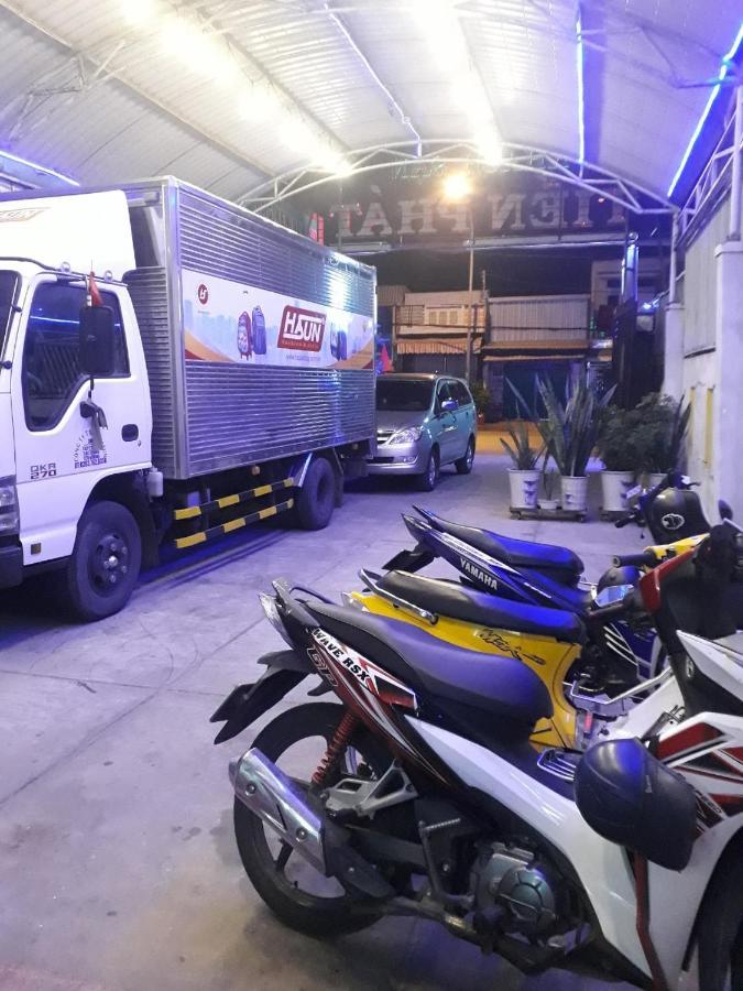 Khách Sạn Tiến Phát Cà Mau Esterno foto