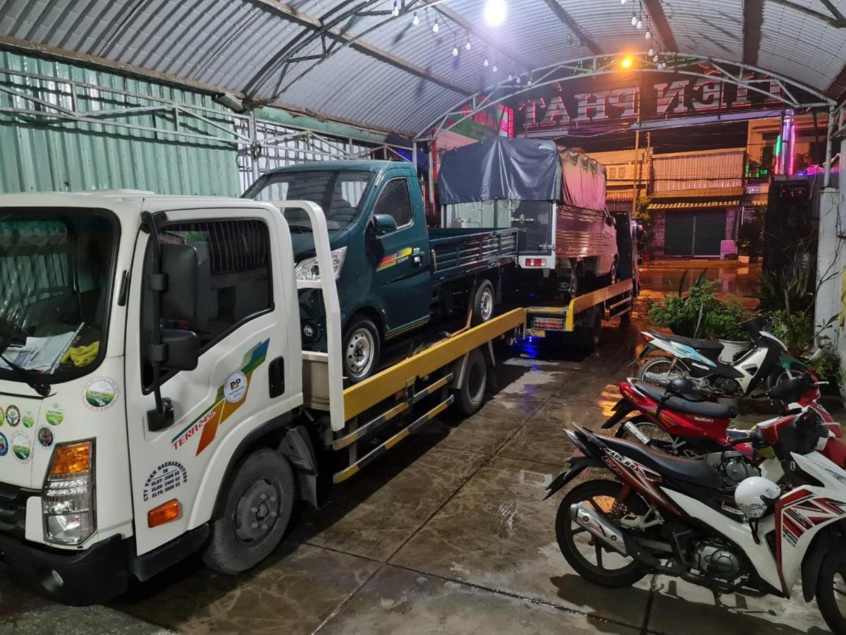 Khách Sạn Tiến Phát Cà Mau Esterno foto