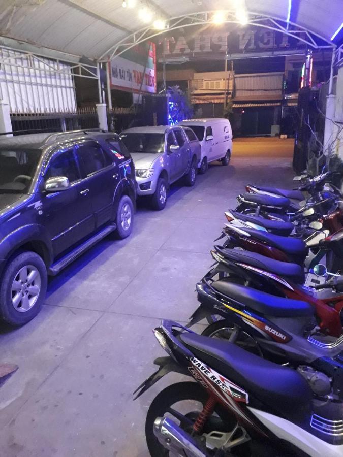 Khách Sạn Tiến Phát Cà Mau Esterno foto