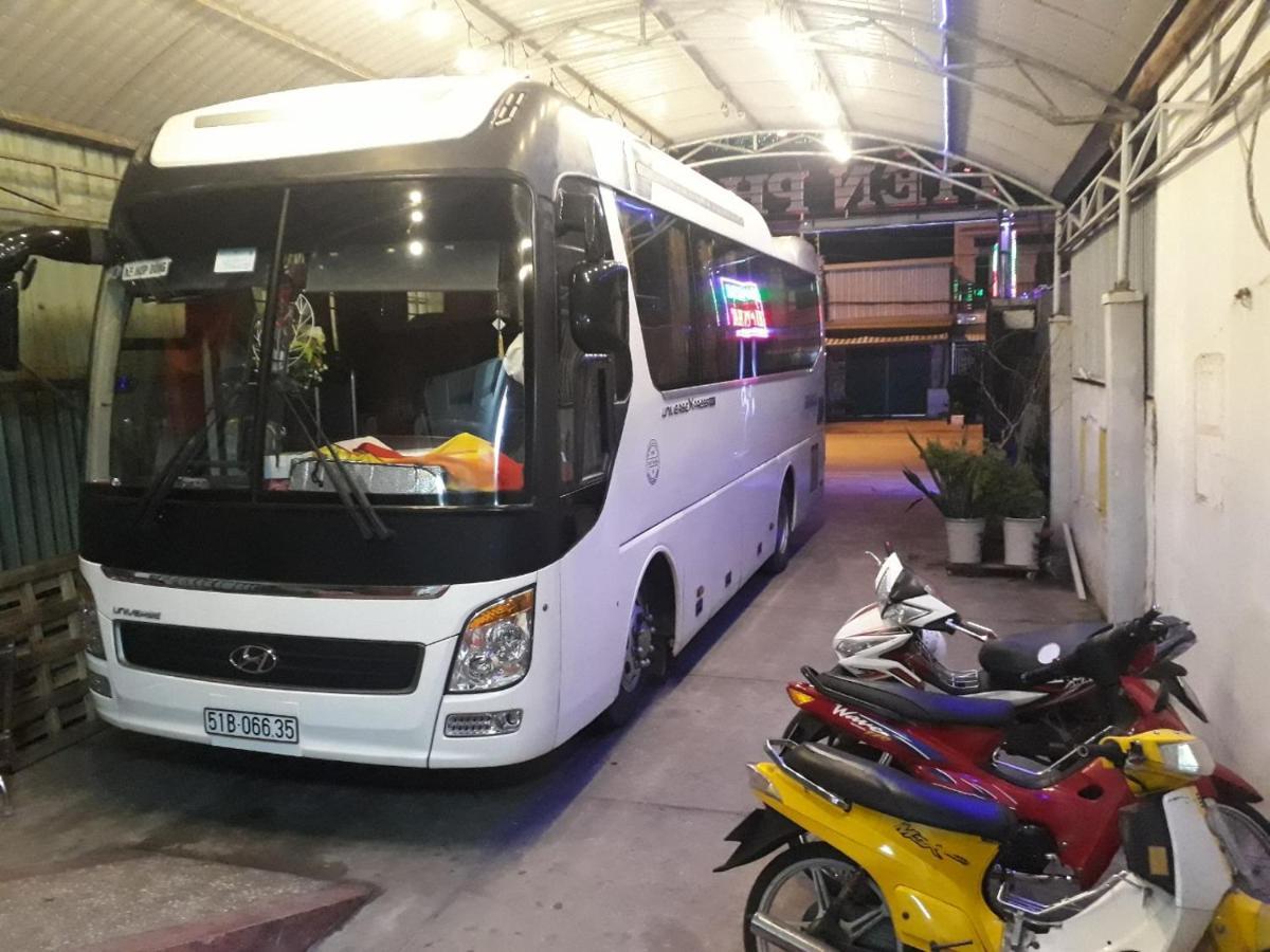 Khách Sạn Tiến Phát Cà Mau Esterno foto
