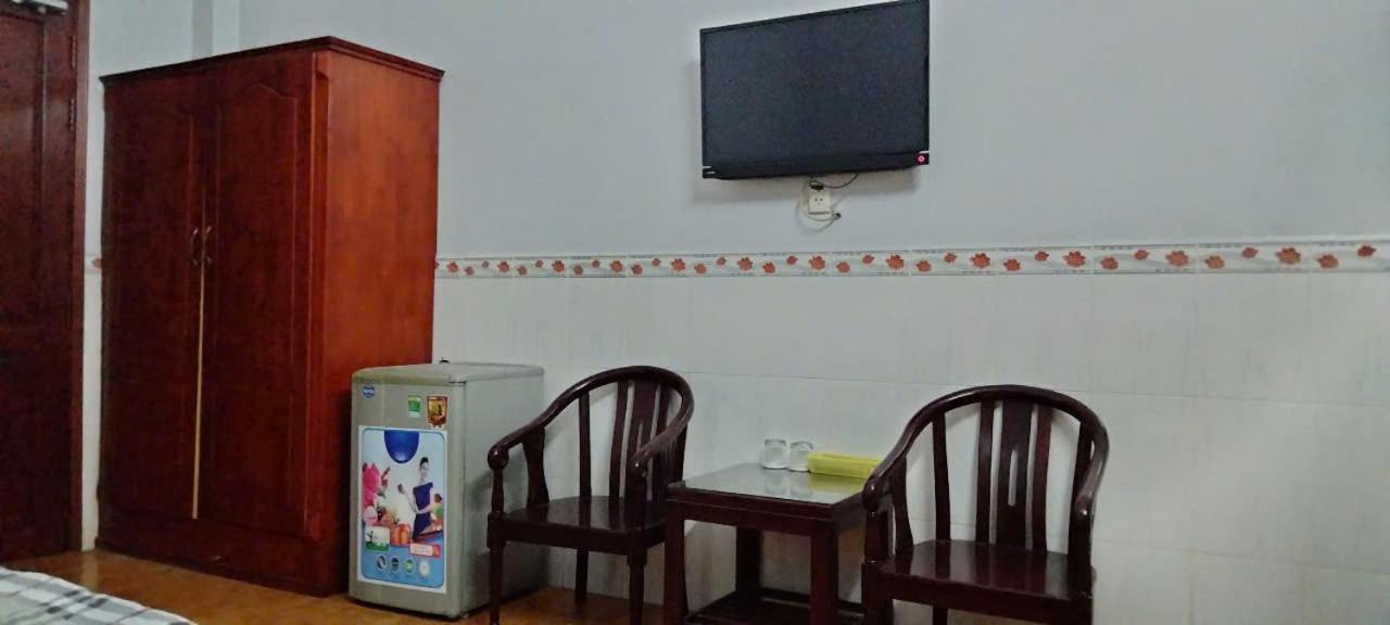 Khách Sạn Tiến Phát Cà Mau Esterno foto
